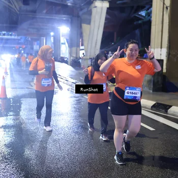 Runner Photo 7927561