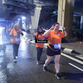 Runner Photo 7927567