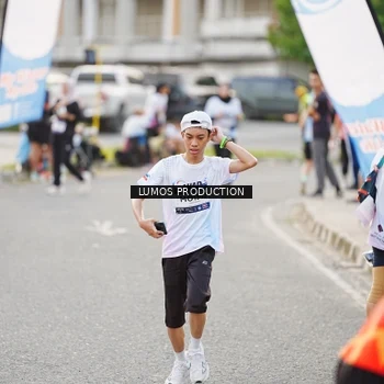Runner Photo 7927595