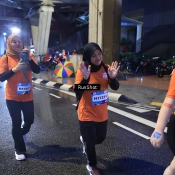 Runner Photo 7927597