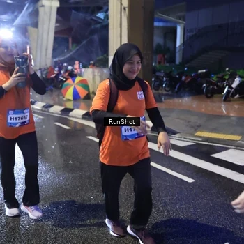 Runner Photo 7927604