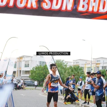 Runner Photo 7927664