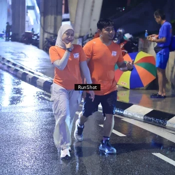 Runner Photo 7927672