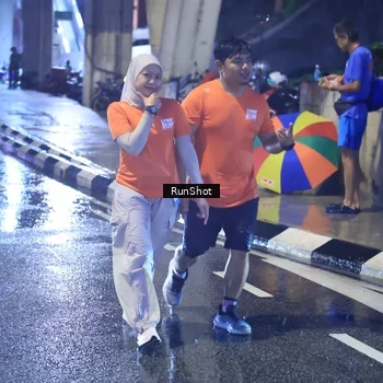 Runner Photo 7927673