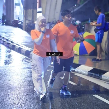 Runner Photo 7927678