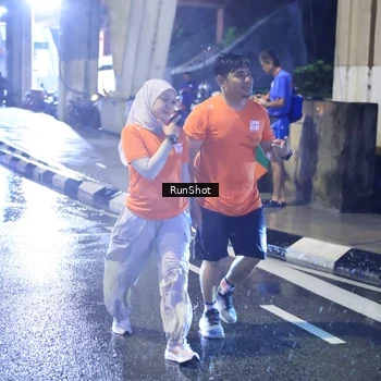 Runner Photo 7927688