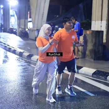 Runner Photo 7927690