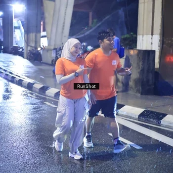 Runner Photo 7927692