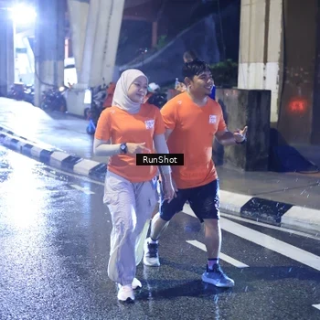 Runner Photo 7927696