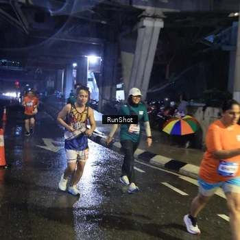 Runner Photo 7927740