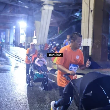 Runner Photo 7927768