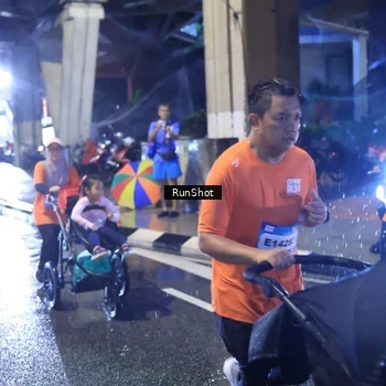 Runner Photo 7927777
