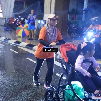 Runner Photo 7927804