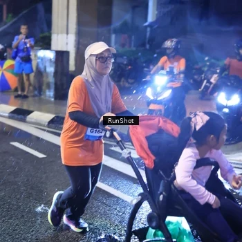 Runner Photo 7927810