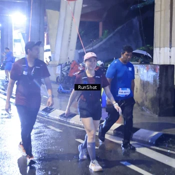 Runner Photo 7927888