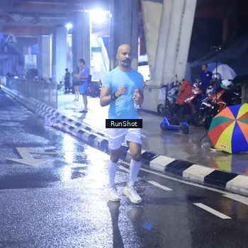 Runner Photo 7927956