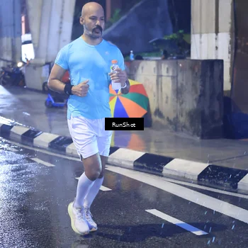 Runner Photo 7927983