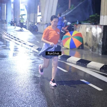 Runner Photo 7928101