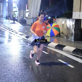 Runner Photo 7928102