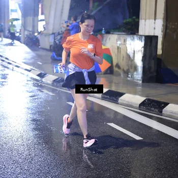 Runner Photo 7928108