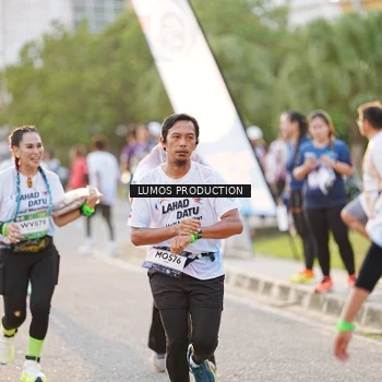 Runner Photo 7928159