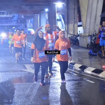 Runner Photo 7928202