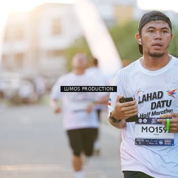 Runner Photo 7928210