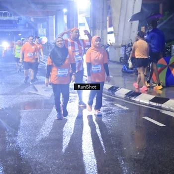 Runner Photo 7928233
