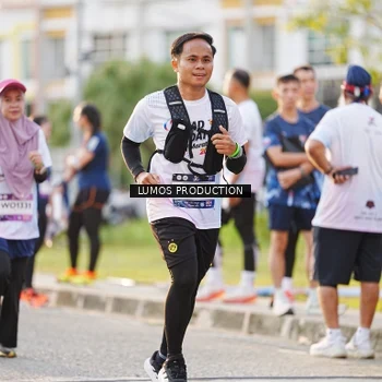 Runner Photo 7928265