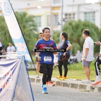 Runner Photo 7928279