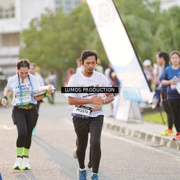 Runner Photo 7928283