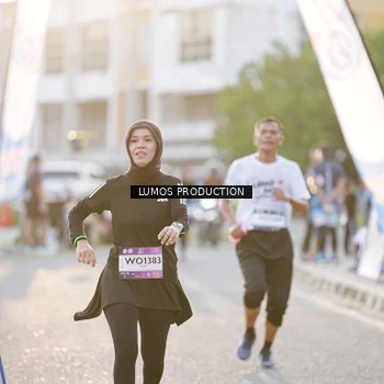 Runner Photo 7928288