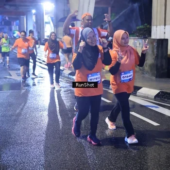 Runner Photo 7928305