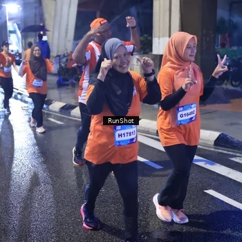 Runner Photo 7928338