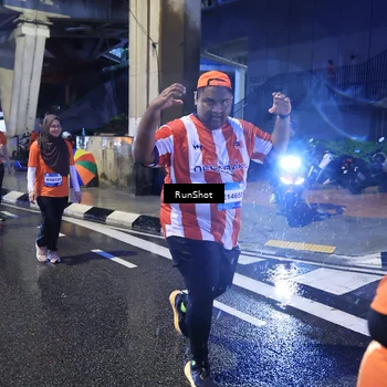 Runner Photo 7928365