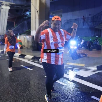Runner Photo 7928368