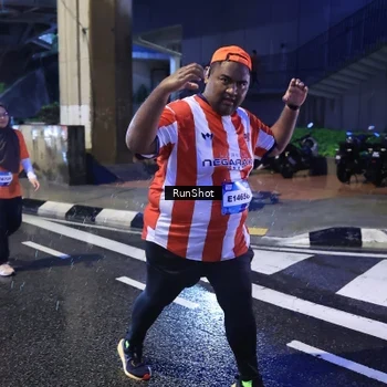 Runner Photo 7928383