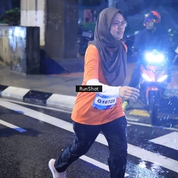 Runner Photo 7928410