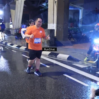 Runner Photo 7928421