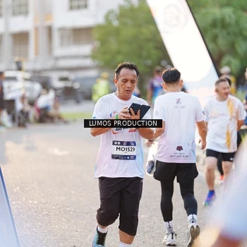 Runner Photo 7928432