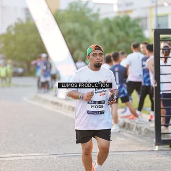 Runner Photo 7928433