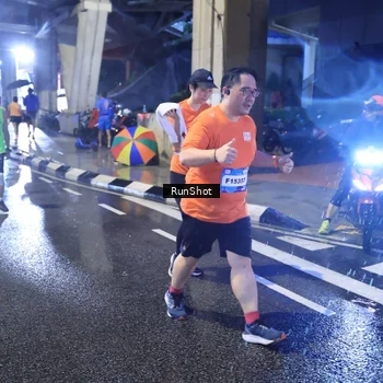 Runner Photo 7928443