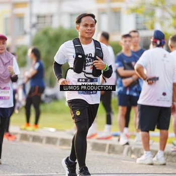 Runner Photo 7928453