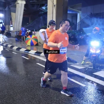 Runner Photo 7928456