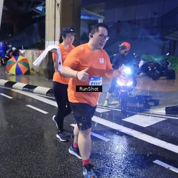Runner Photo 7928459