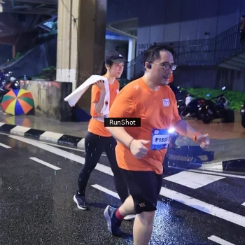 Runner Photo 7928460