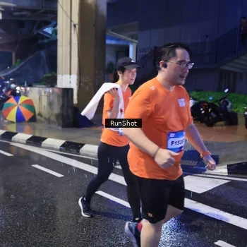 Runner Photo 7928464