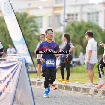 Runner Photo 7928482