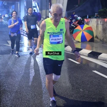 Runner Photo 7928496