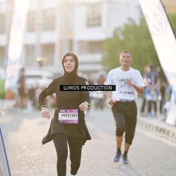 Runner Photo 7928538
